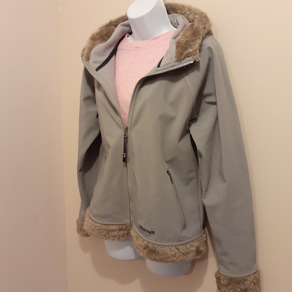 Marmot Jacket, Fake Fur Trimmed 🇨🇦 Size Large - Picture 3 of 14
